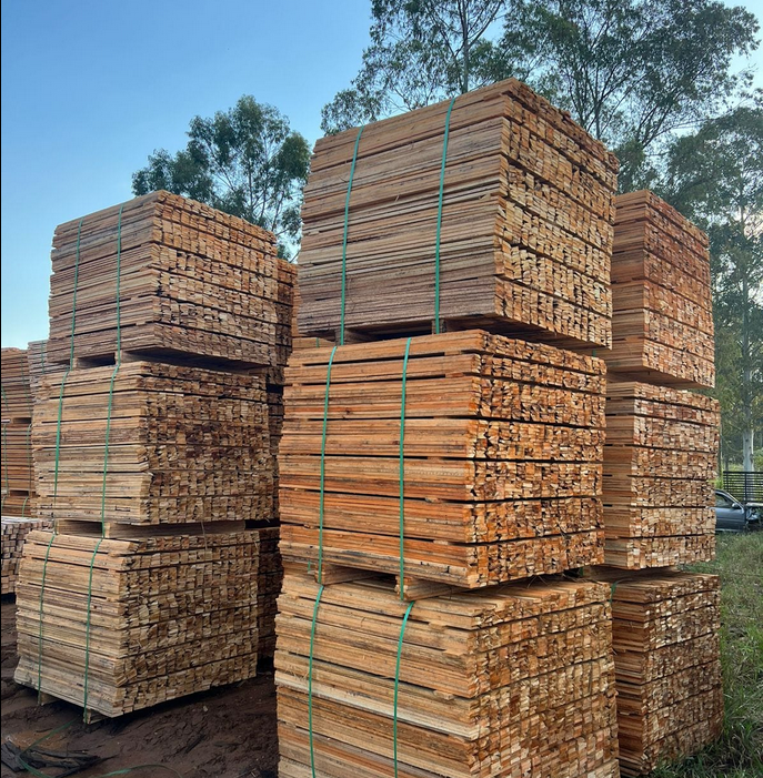 Madeira serrada de alta qualidade